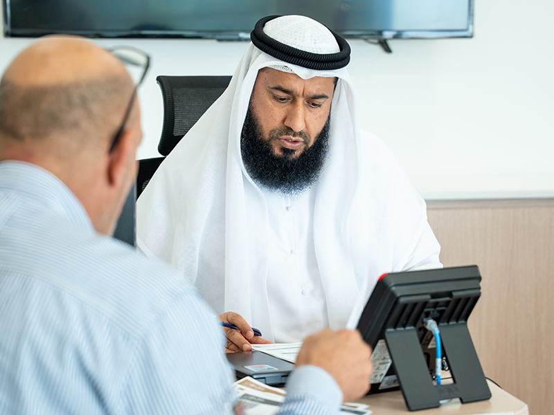 لقاء القيادات مع متعاملي الدائرة بهدف التعرف على احتياجاتهم