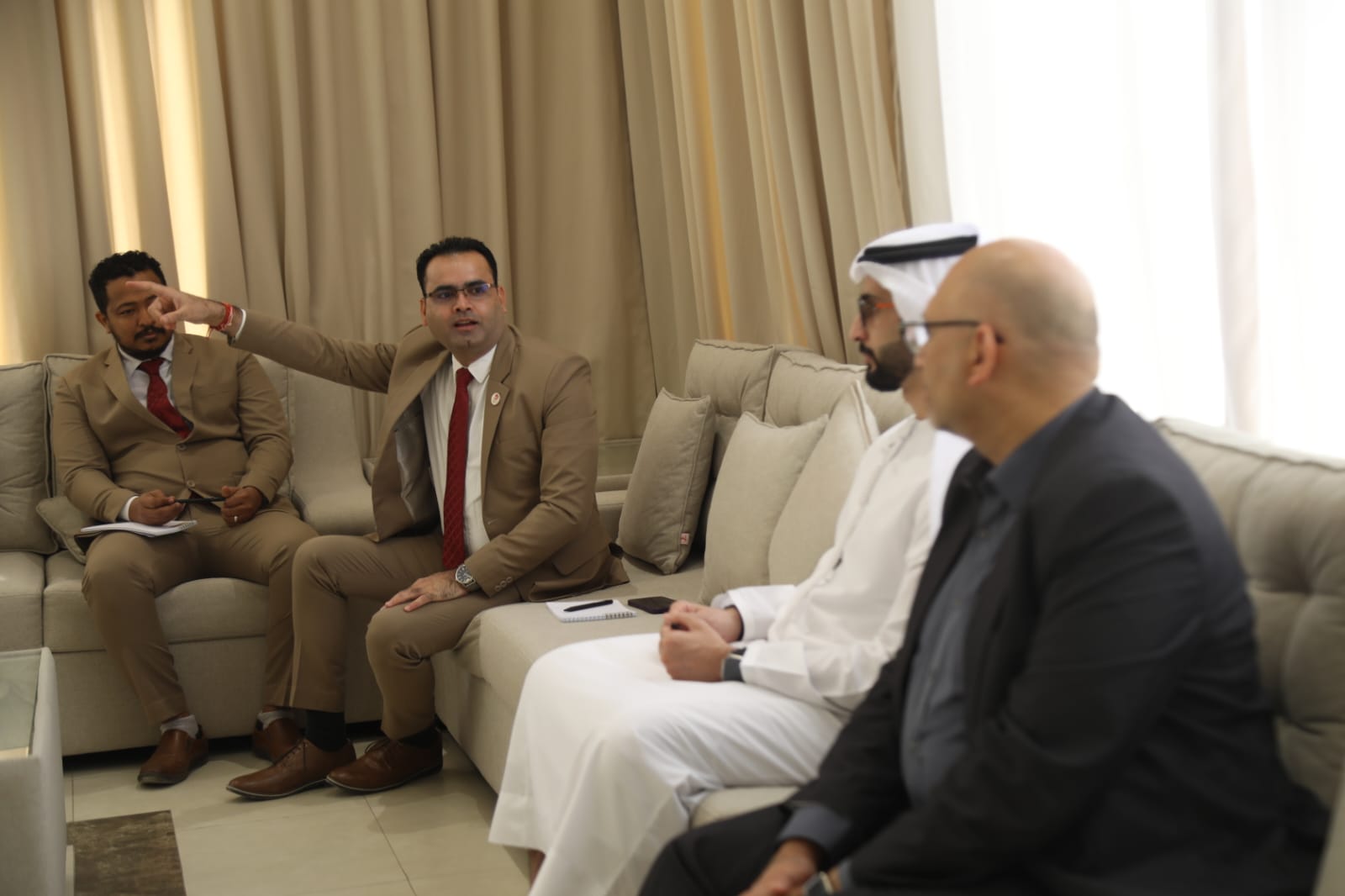 اقتصادية عجمان تُنظّم "عجمان توك" لقطاع السياحة